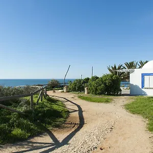 Apartment Litoral Mar Beside The Beach, Portimão